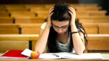 Çocuk ve Ergenlerin Sınav Kaygısıyla Nasıl Baş Edilir? Çocuk ve Ergenlerin Sınav Kaygısıyla Nasıl Baş Edilir?