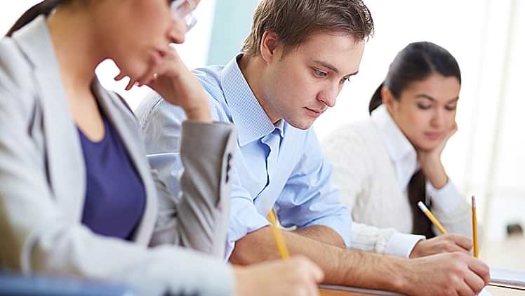 Yılda Birkaç Kez Üniversite Sınavı! Yılda Birkaç Kez Üniversite Sınavı!